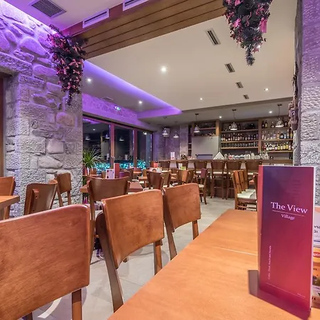 Vila The View Village - & Karpenísion