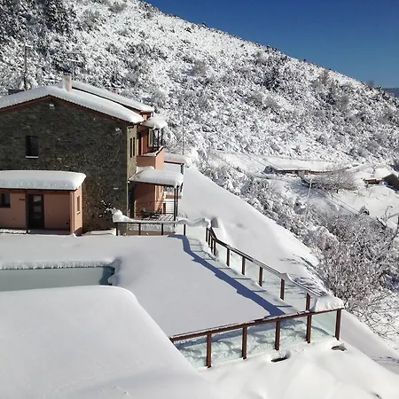 The View Village - & * Karpenísion