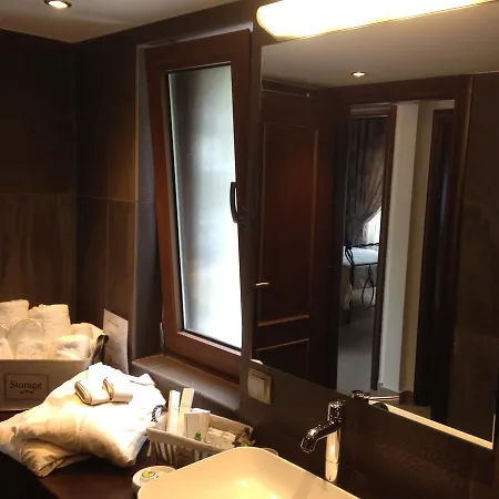 The View Village - & Willa