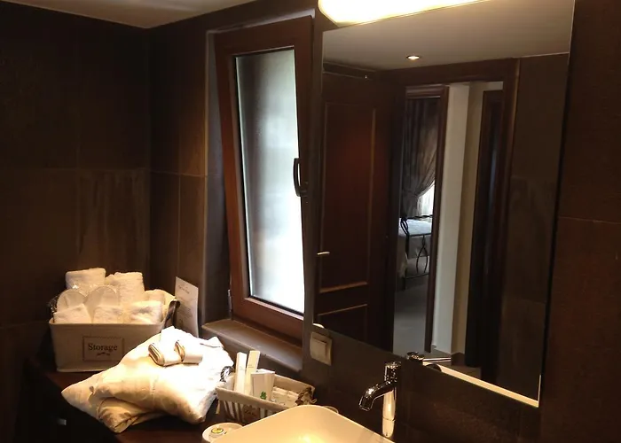 The View Village - & Villa